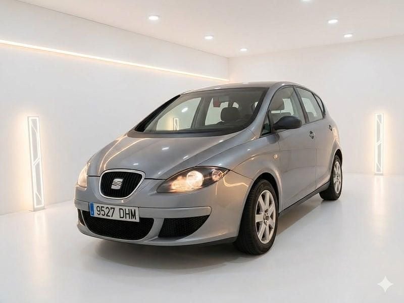 Usado Seat Altea Reference 105 CV (77 kW) 2006 Beige Monovolumen