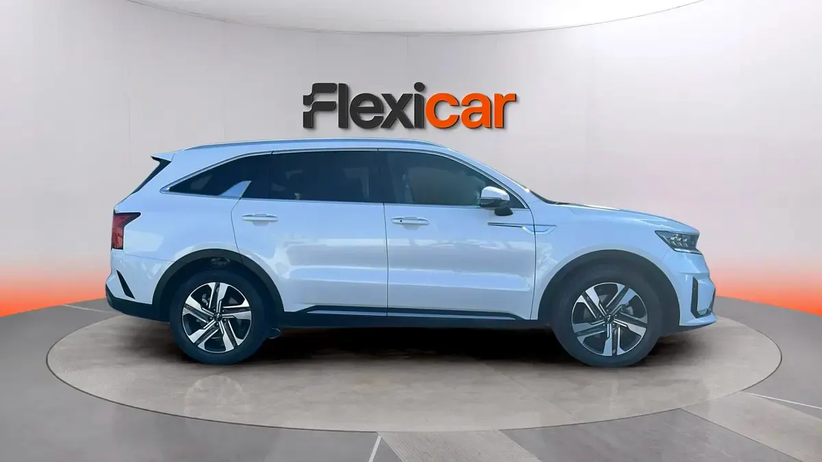 Usado Kia Sorento Advance 232 CV (170 kW) 2024 Blanco SUV
