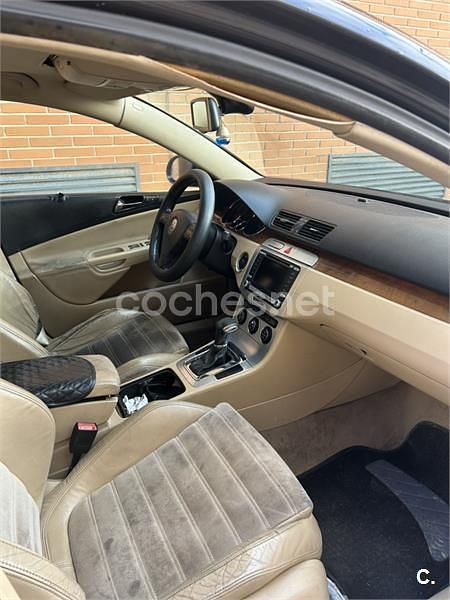 Usado VW Passat Highline 200 CV (147 kW) 2006 Negro Berlina