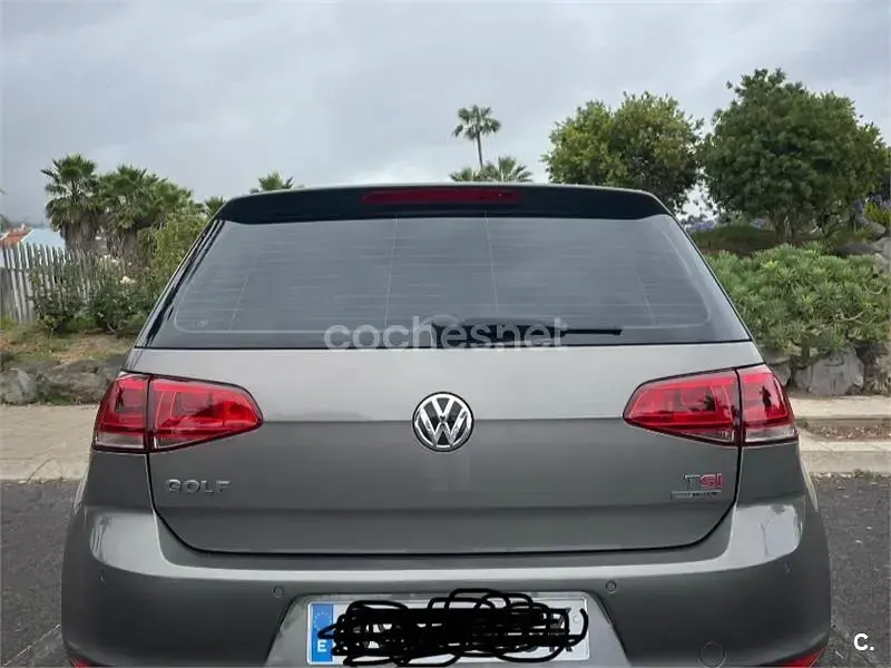 Usado VW Golf VII Sportline 140 CV (102 kW) 2013 Gris / plata Berlina