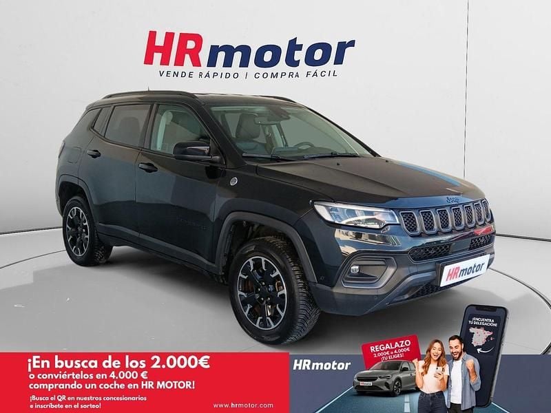 Negro Usado 2023 Jeep Compass Trailhawk SUV | 22.890 € (Precio justo) - Imagen 1/4