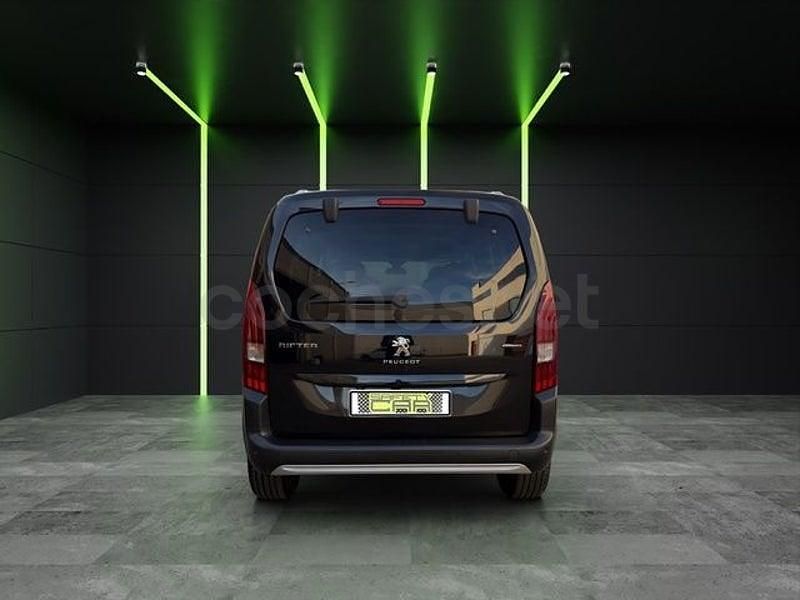 Usado Peugeot Rifter GT-line 130 CV (95 kW) 2019 Negro Monovolumen