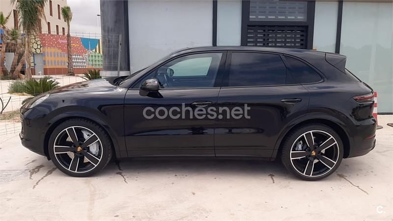 Negro Usado 2020 Porsche Cayenne Turbo SUV | 79.999 € (Super precio) - Imagen 1/4