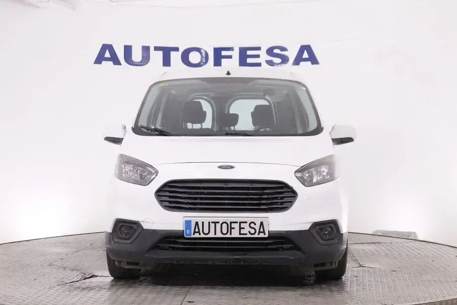 Usado Ford Transit 100 CV (73 kW) 2019 Blanco Familiar