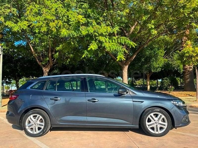 Usado Renault Mégane GrandTour Bose Edition 115 CV (84 kW) 2019 Gris / plata Familiar