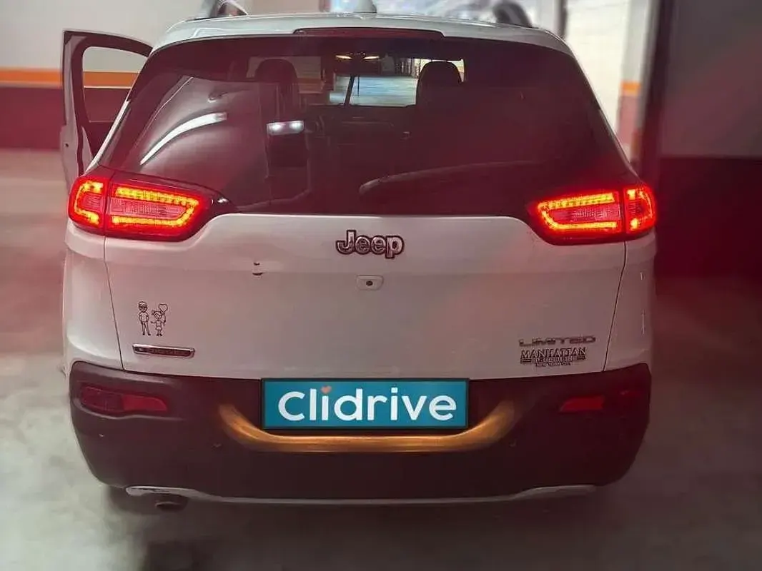 Usado Jeep Cherokee Limited 143 CV (105 kW) 2013 Blanco SUV