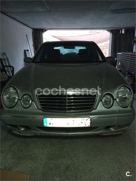 Gris / plata Usado 2001 Mercedes E320 Avantgarde Berlina | 1300 € (Super precio) - Imagen 1/4