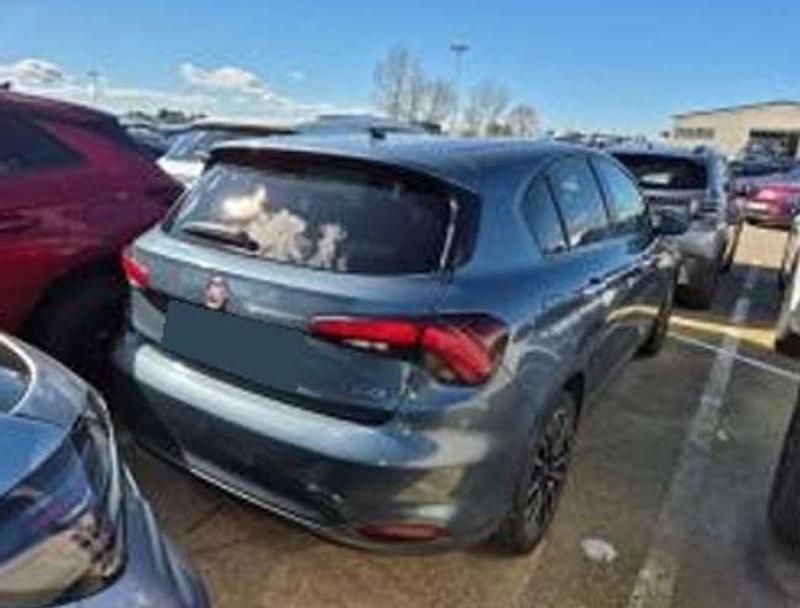 Usado Fiat Tipo 101 CV (74 kW) 2022 Azul Berlina