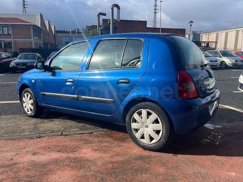 Usado Renault Clio II Authentique 75 CV (55 kW) 2007 Azul Berlina