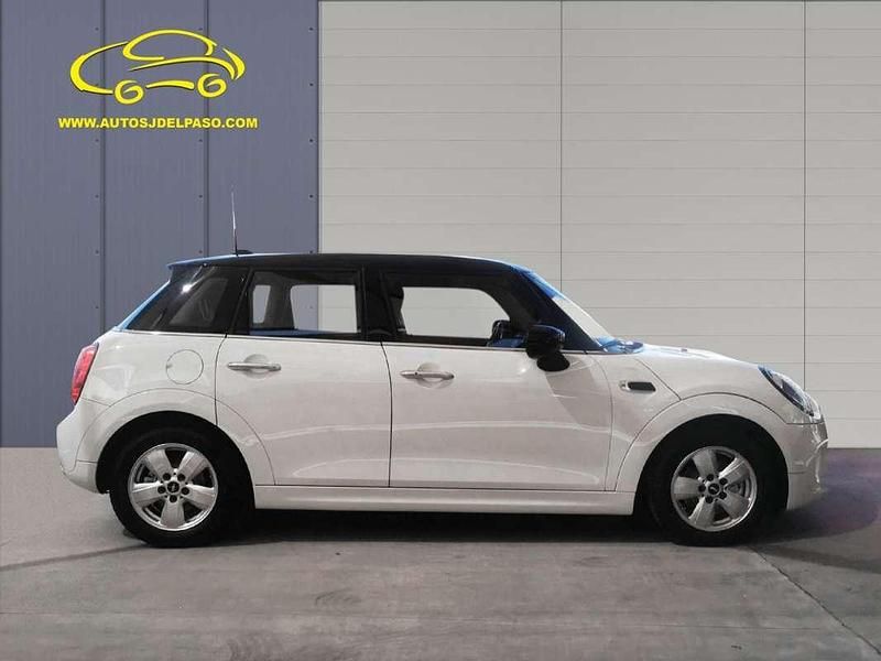 Usado Mini ONE 102 CV (75 kW) 2019 Beige Utilitario