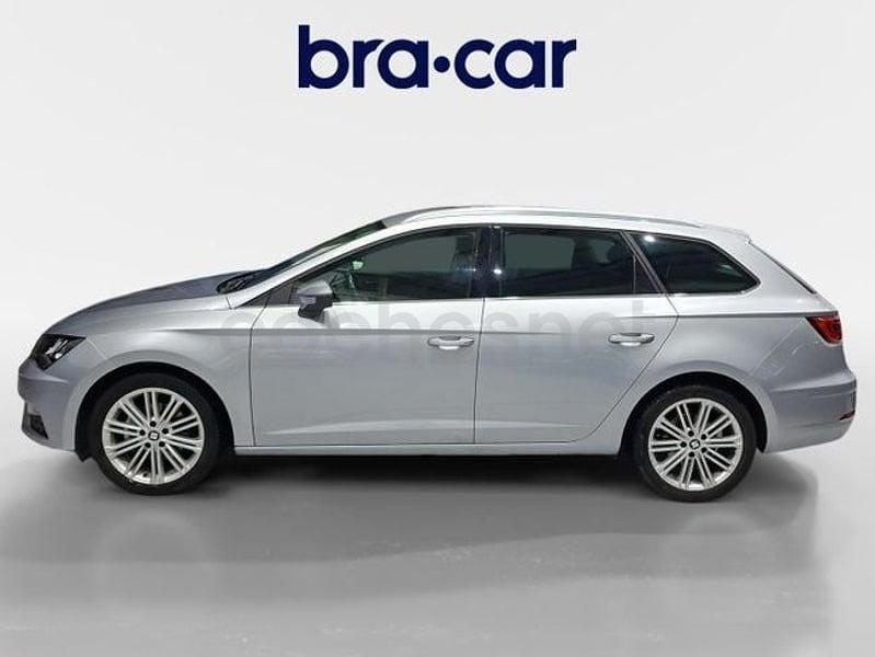 Usado Seat Leon XCELLENCE 130 CV (95 kW) 2020 Gris Familiar