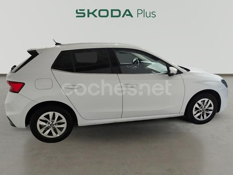 Usado Skoda Fabia Selection 115 CV (84 kW) 2025 Blanco Berlina