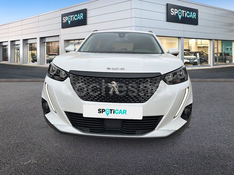 Usado Peugeot 2008 Allure 130 CV (95 kW) 2020 Blanco SUV