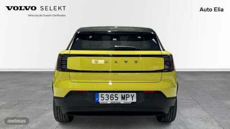 Usado Volvo EX30 Performance 314 kW (428 CV) 2024 Amarillo SUV