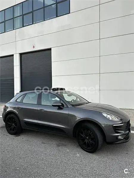 Usado Porsche Macan 245 CV (180 kW) 2018 Gris / plata SUV