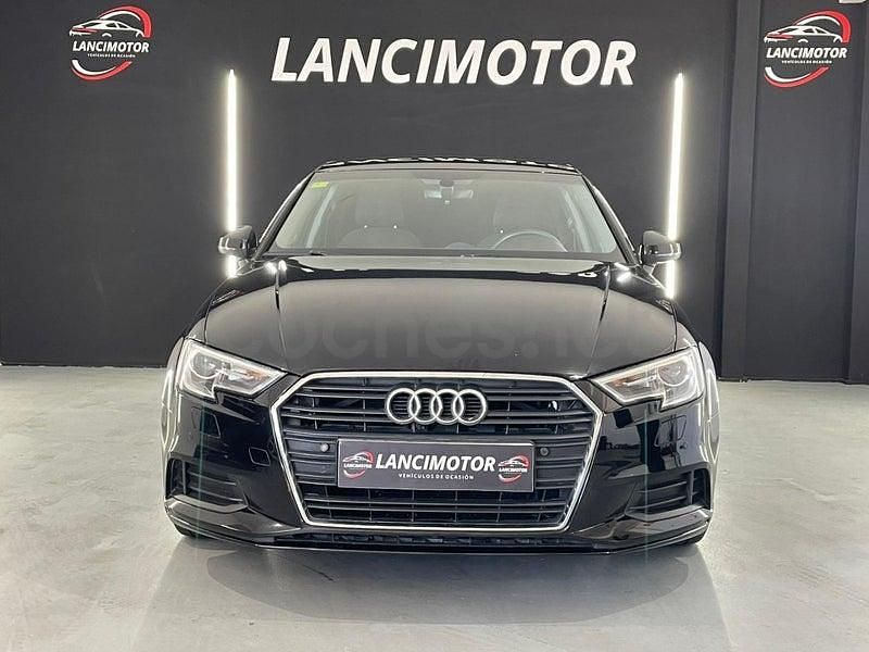 Usado Audi A3 Design 116 CV (85 kW) 2019 Negro Berlina