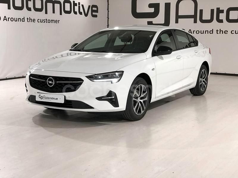 Usado Opel Insignia Business 122 CV (89 kW) 2022 Blanco Berlina