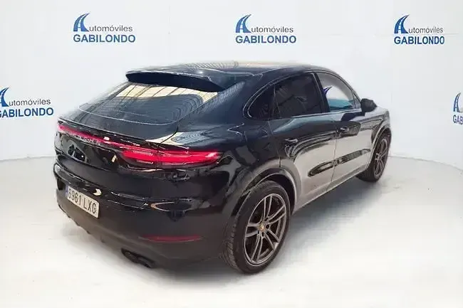 Usado Porsche Cayenne 462 CV (339 kW) 2022 Negro SUV