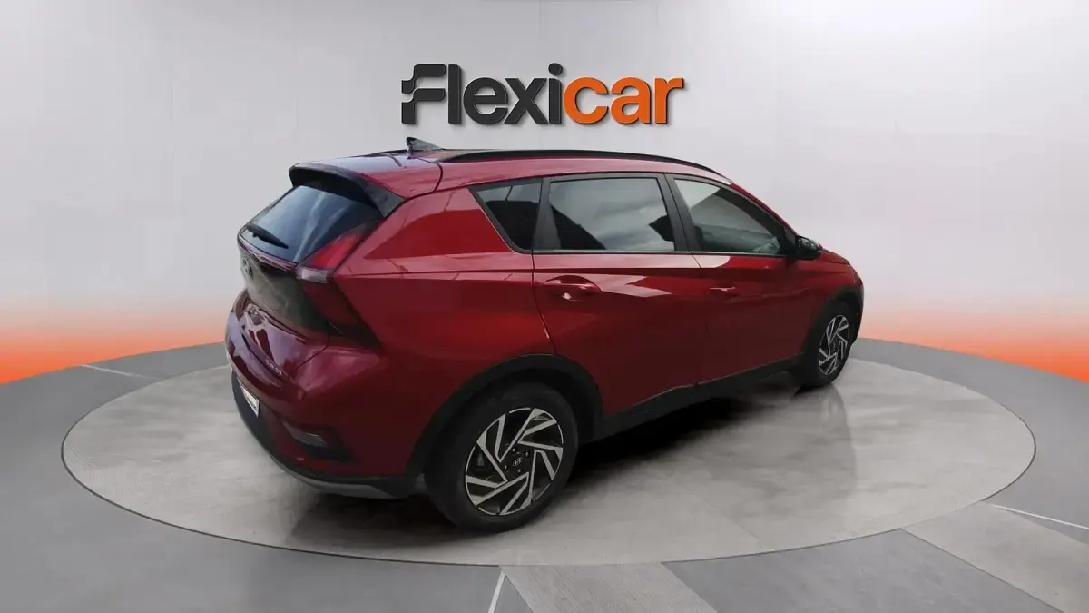 Usado Hyundai Bayon 80 CV (58 kW) 2025 Gris SUV