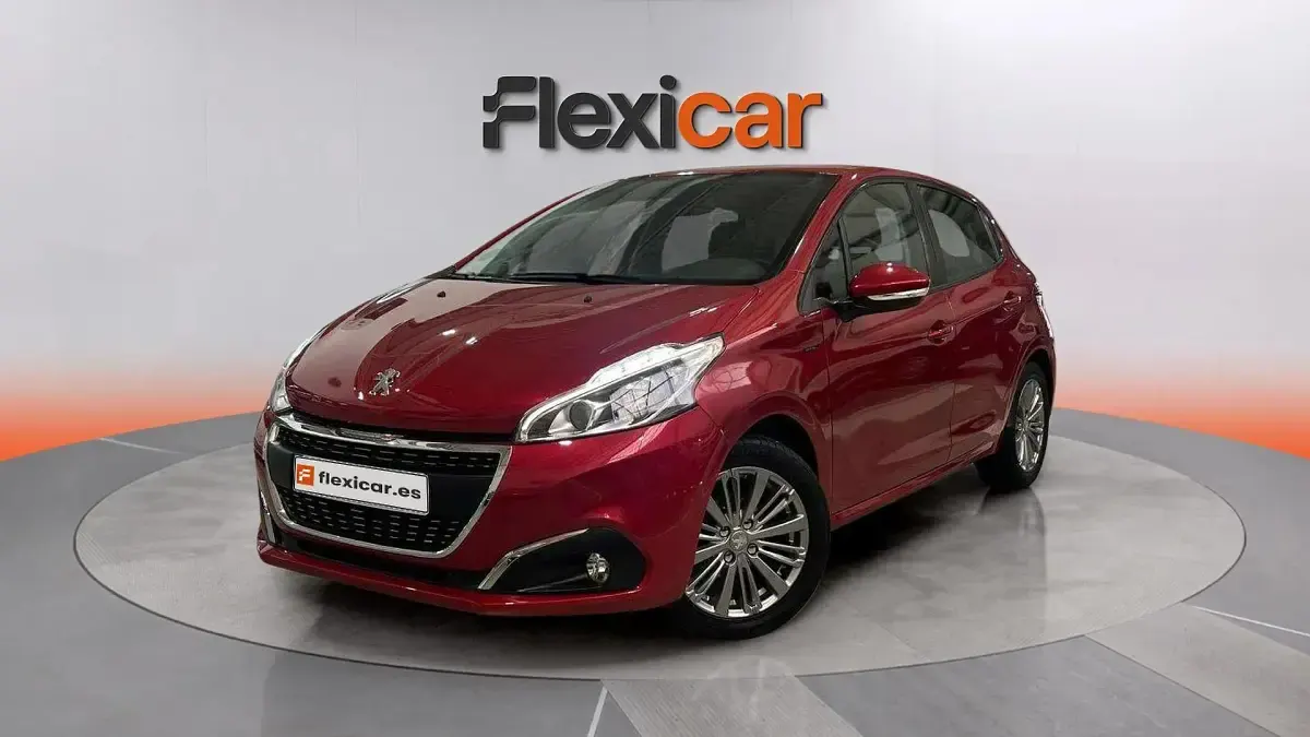 Usado Peugeot 208 Active 82 CV (60 kW) 2019 Granate Utilitario