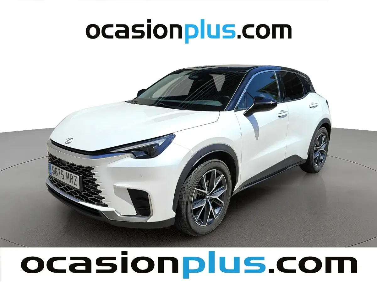 Usado Lexus LBX 136 CV (100 kW) 2024 SUV