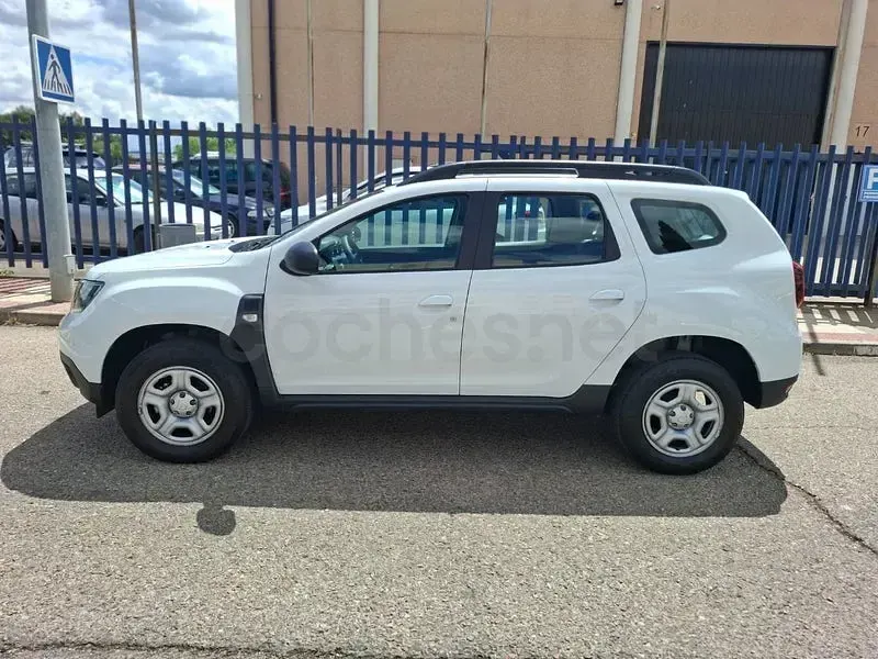 Usado Dacia Duster Acces 90 CV (66 kW) 2021 Blanco SUV