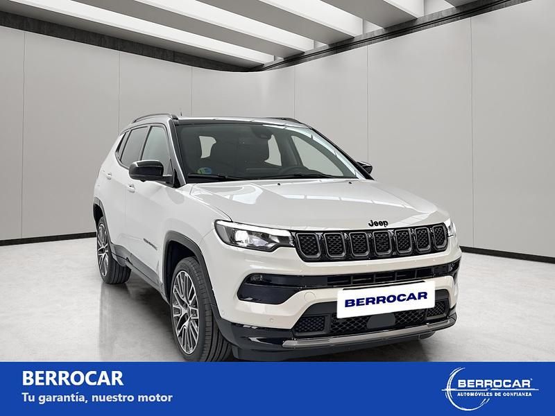 Usado Jeep Compass Summit 130 CV (95 kW) 2025 Blanco SUV