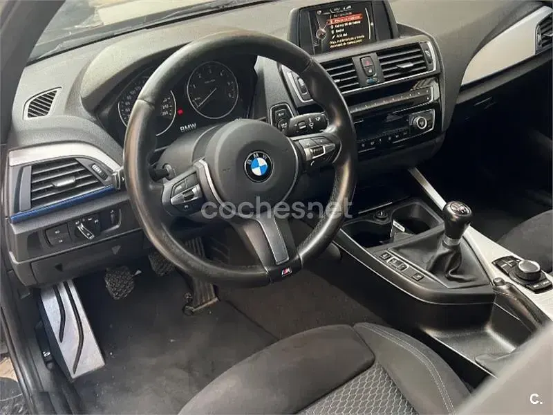 Usado BMW 118 Comfort Edition 150 CV (110 kW) 2017 Negro Berlina