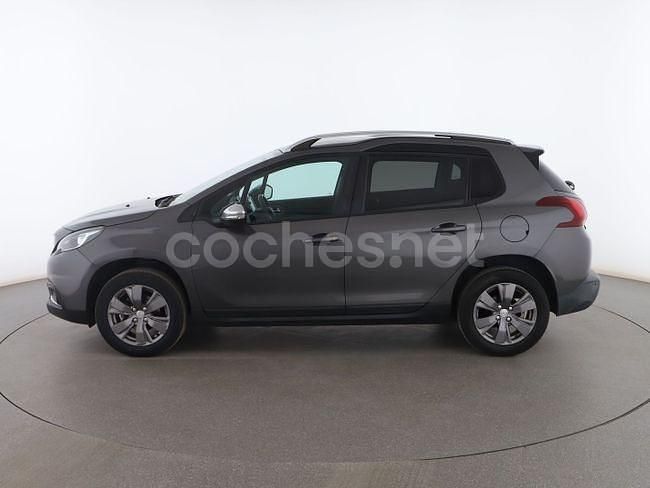 Usado Peugeot 2008 Style 83 CV (61 kW) 2018 Gris SUV