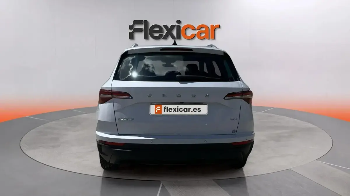 Usado Skoda Karoq Ambition 150 HP (110 kW) 2022 Branco SUV