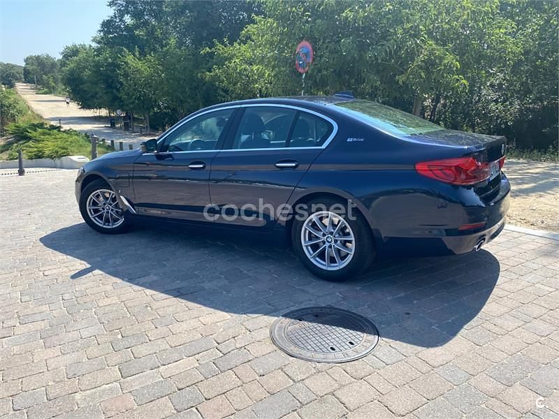 Azul Usado 2017 BMW 530e iPerformance Berlina | 22.000 € (Precio justo) - Imagen 1/4