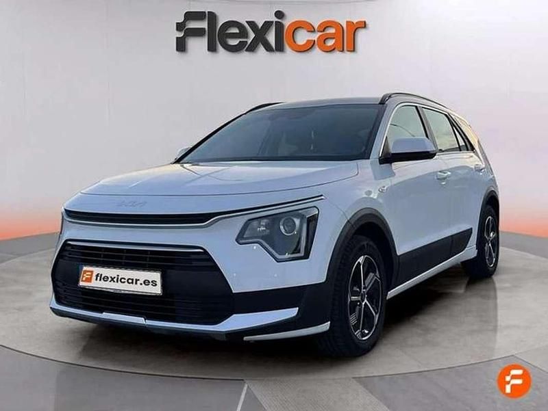 Usado Kia Niro 141 CV (103 kW) 2024 Blanco SUV