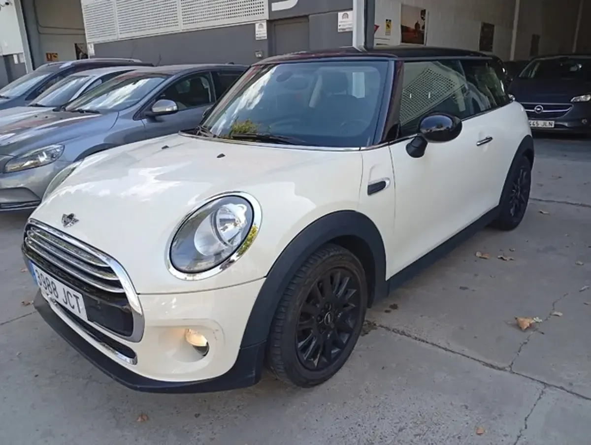Usado Mini Cooper D 116 CV (85 kW) 2015 Blanco Utilitario