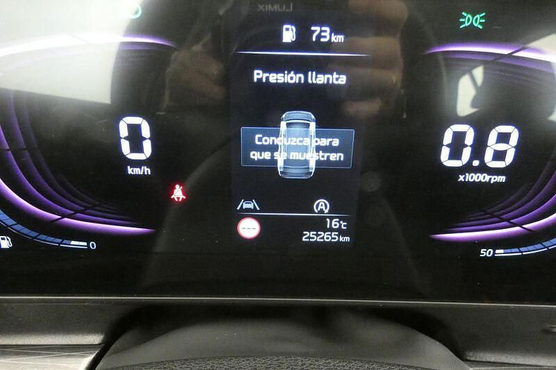 Usado Kia Sportage 162 CV (119 kW) 2024 Gris SUV