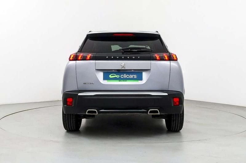 Usado Peugeot 2008 Allure 131 CV (96 kW) 2021 Gris SUV