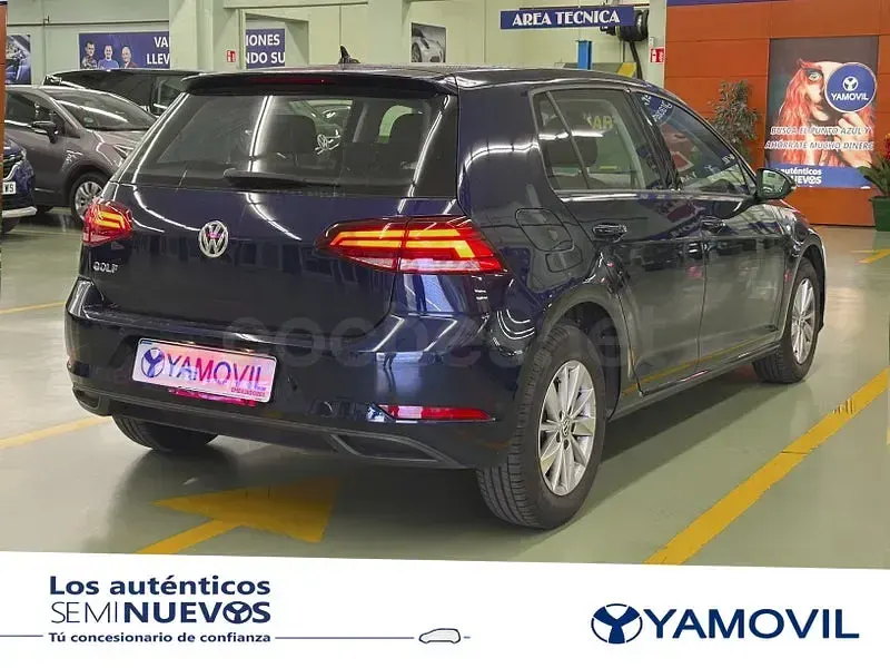 Usado VW Golf VII Edition 115 CV (84 kW) 2020 Azul Berlina