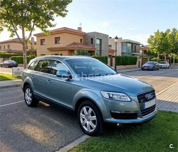 Usado Audi Q7 233 CV (171 kW) 2006 Gris / plata SUV