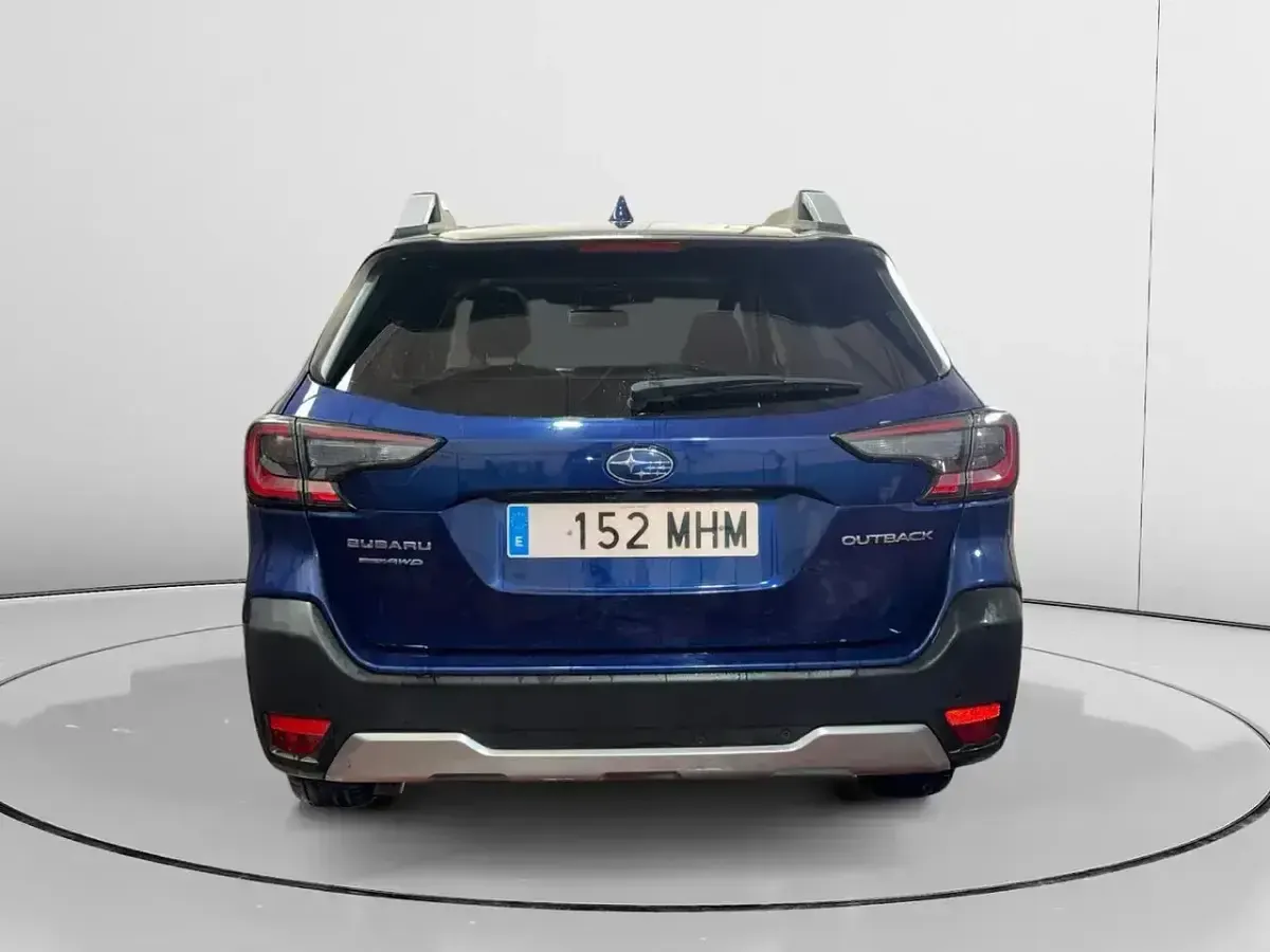 Usado Subaru Outback 169 CV (124 kW) 2023 Blanco Familiar