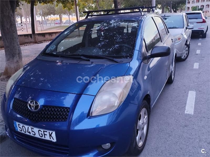 Azul Usado 2008 Toyota Yaris Berlina | 3900 € (Precio justo) - Imagen 1/4