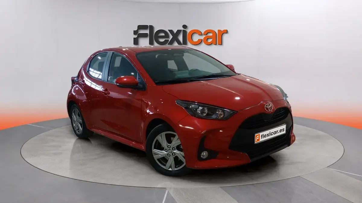 Usado Toyota Yaris Hybrid Active 92 CV (67 kW) 2025 Berlina