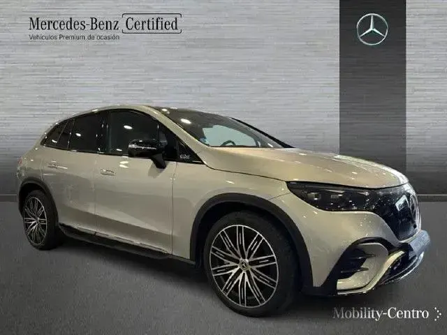 Usado Mercedes EQE350 214 kW (292 CV) 2023 Plata hightech
