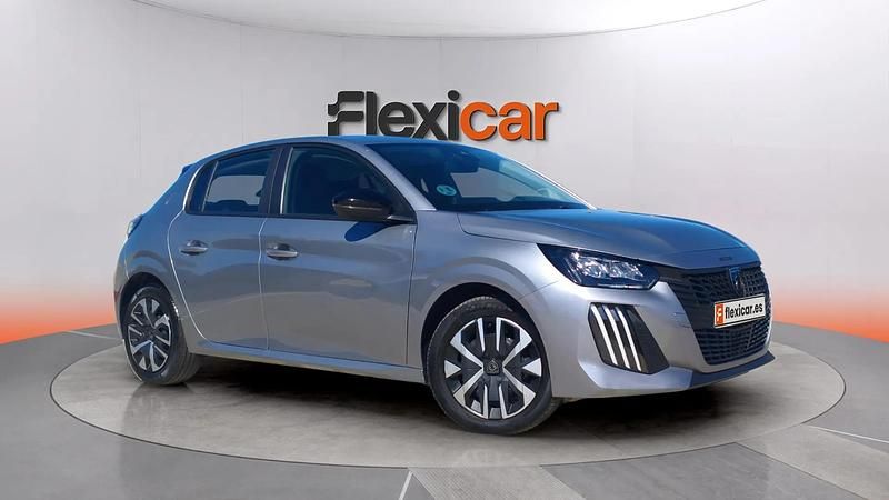 Usado Peugeot 208 Active 100 CV (73 kW) 2024 Gris Utilitario
