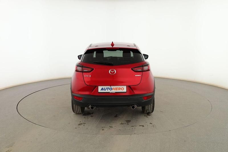Usado Mazda CX-3 121 CV (88 kW) 2022 Rojo SUV