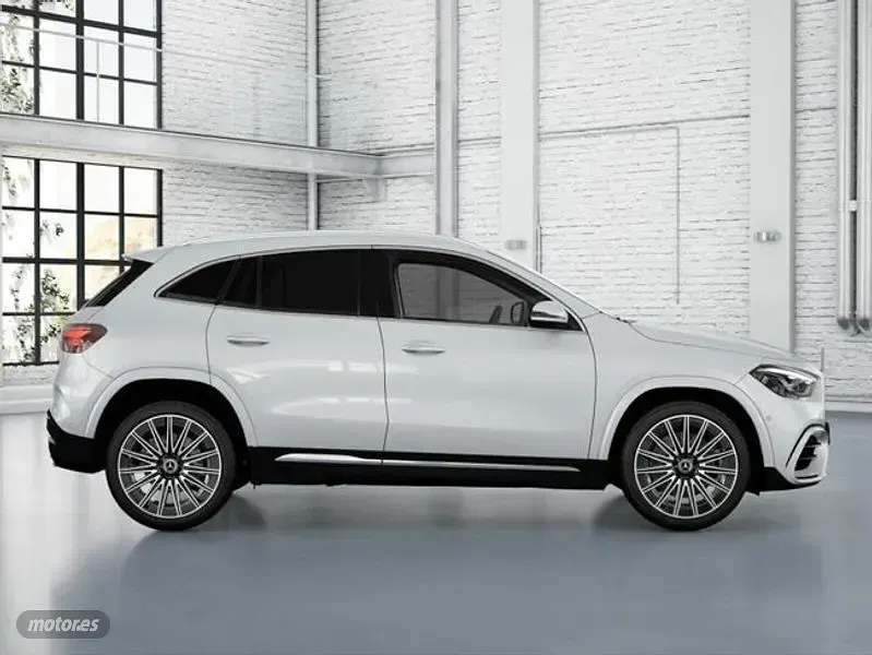 Usado Mercedes GLA220 190 CV (139 kW) 2024 Blanco SUV
