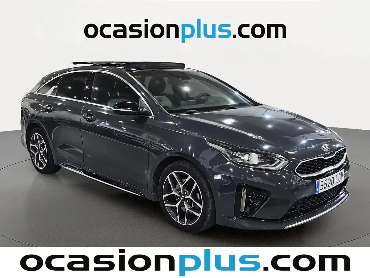 Usado Kia ProCeed GT-Line 140 CV (102 kW) 2020 Gris Familiar
