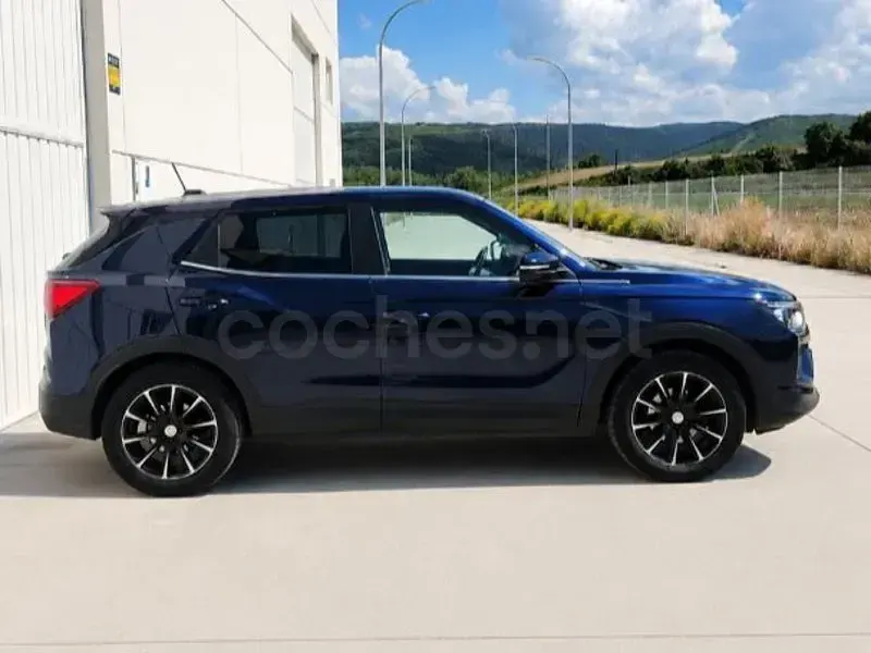 Usado SsangYong Korando Limited 136 CV (100 kW) 2021 Azul SUV