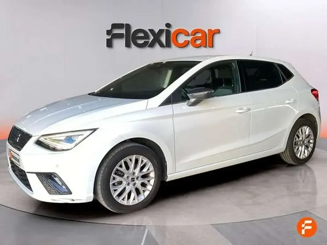 Usado Seat Ibiza XCELLENCE 116 CV (85 kW) 2024 Azul Utilitario