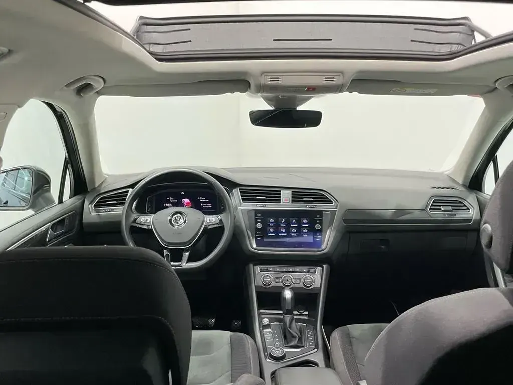 Usado VW Tiguan Sportline 150 CV (110 kW) 2021 Negro SUV