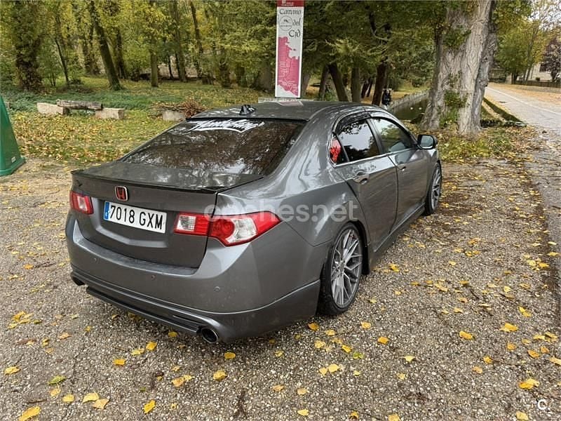 Usado Honda Accord Luxury 150 CV (110 kW) 2010 Gris / plata Berlina
