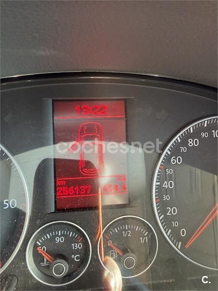 Usado VW Touran 170 CV (125 kW) 2007 Negro Monovolumen